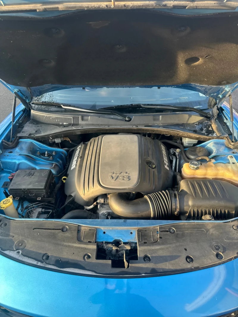 Dodge Charger 5.7 HEMI R\T, снимка 9 - Автомобили и джипове - 52932090
