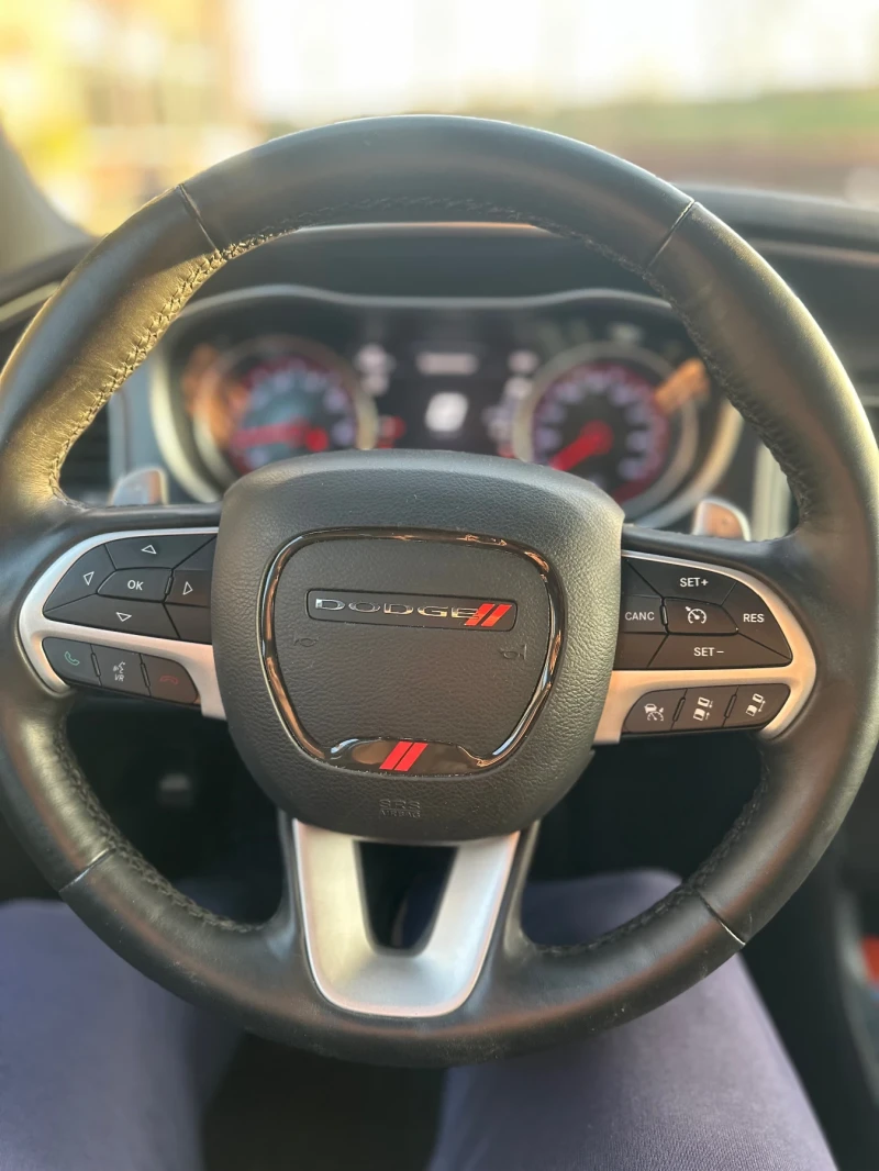 Dodge Charger 5.7 HEMI R\T, снимка 10 - Автомобили и джипове - 52932090