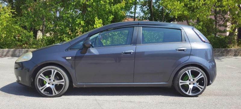 Fiat Punto Grande, снимка 8 - Автомобили и джипове - 51580354