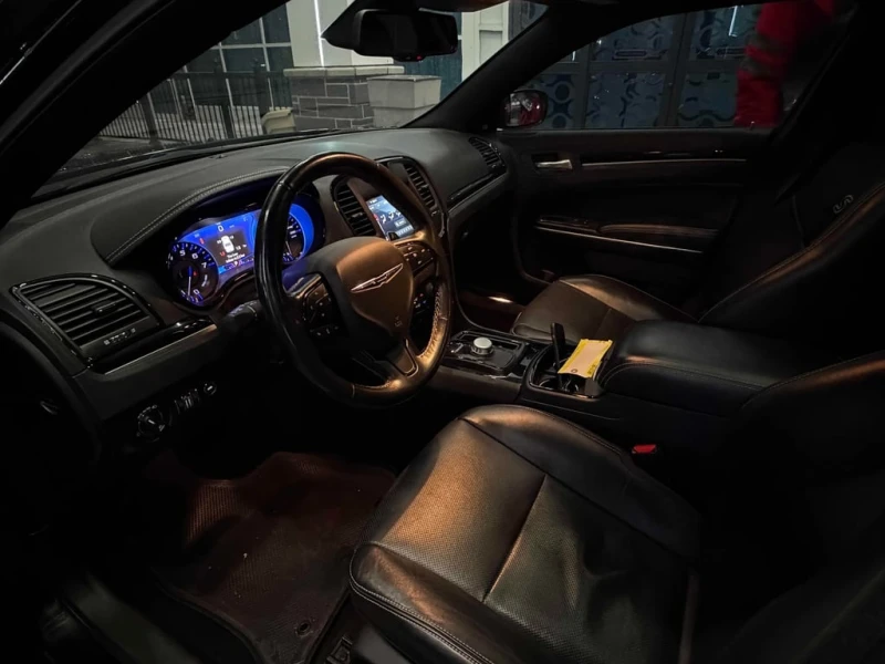 Chrysler 300c * 300S * CARFAX * БЕЗ ПЪРВОНАЧАЛНА ВНОСКА, снимка 5 - Автомобили и джипове - 52912755