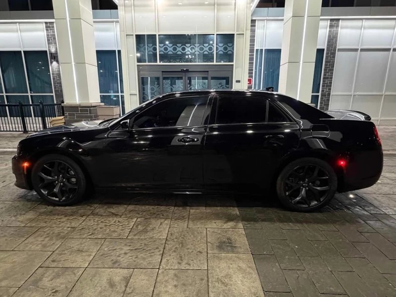 Chrysler 300c * 300S * CARFAX * БЕЗ ПЪРВОНАЧАЛНА ВНОСКА, снимка 2 - Автомобили и джипове - 52912755