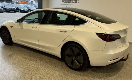 Tesla Model 3  4х4 Европейска Long Range, снимка 3 - Автомобили и джипове - 52997864