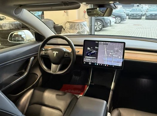 Tesla Model 3  4х4 Европейска Long Range, снимка 6 - Автомобили и джипове - 52997864