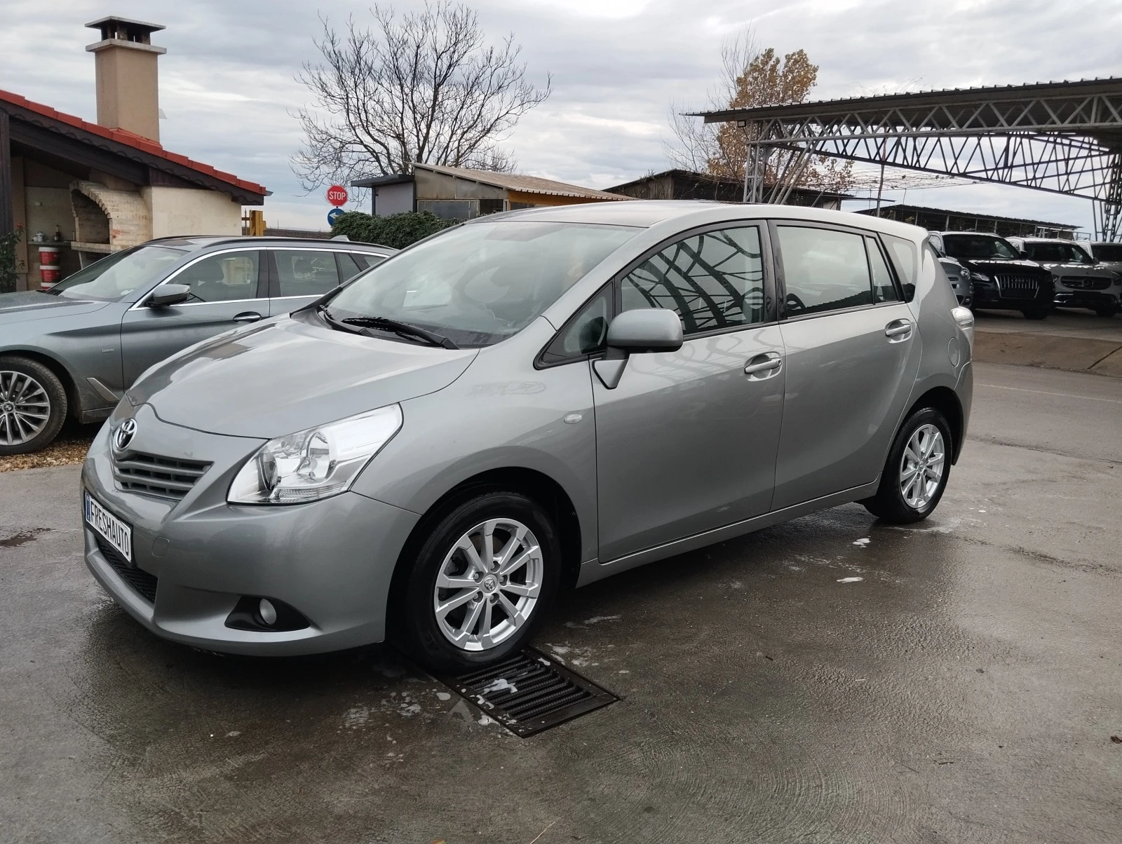 Toyota Verso 2.0D4D Панорама 6+1 - изображение 4