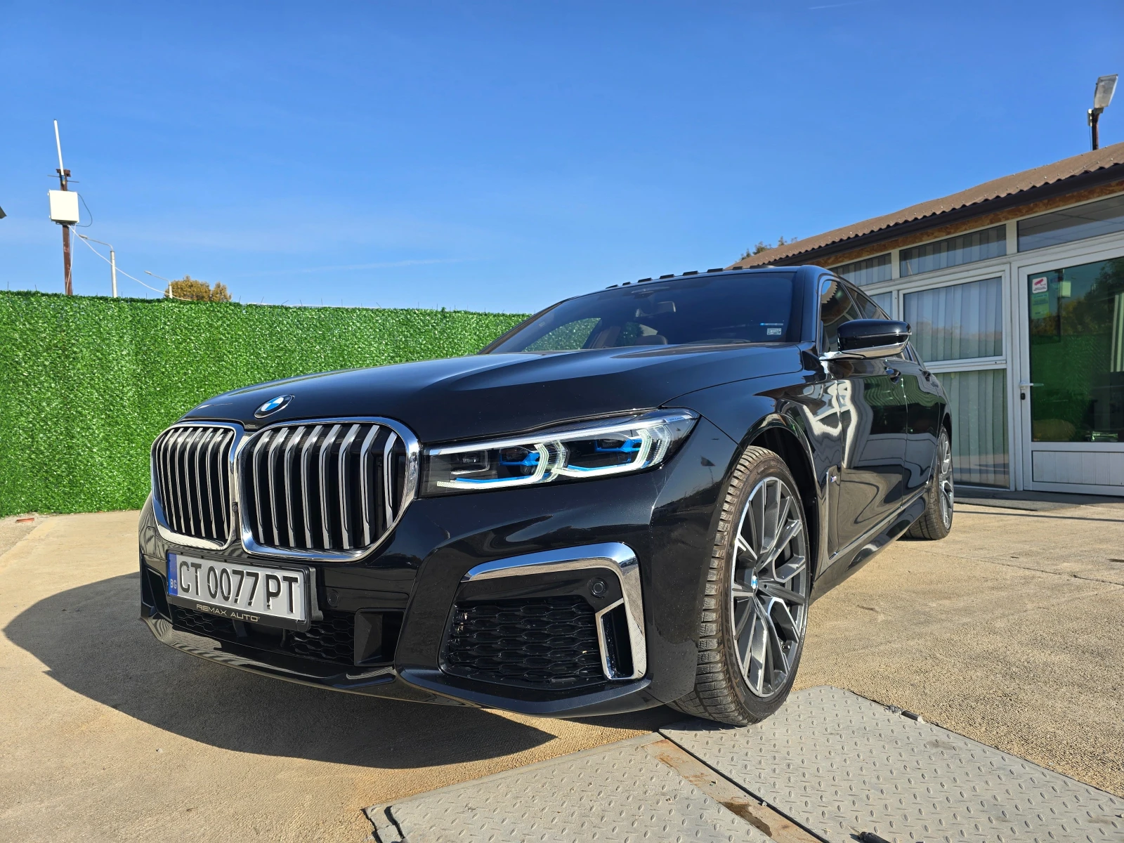 BMW 740 98000км* xDrive* M-PAKET * FULL - изображение 2