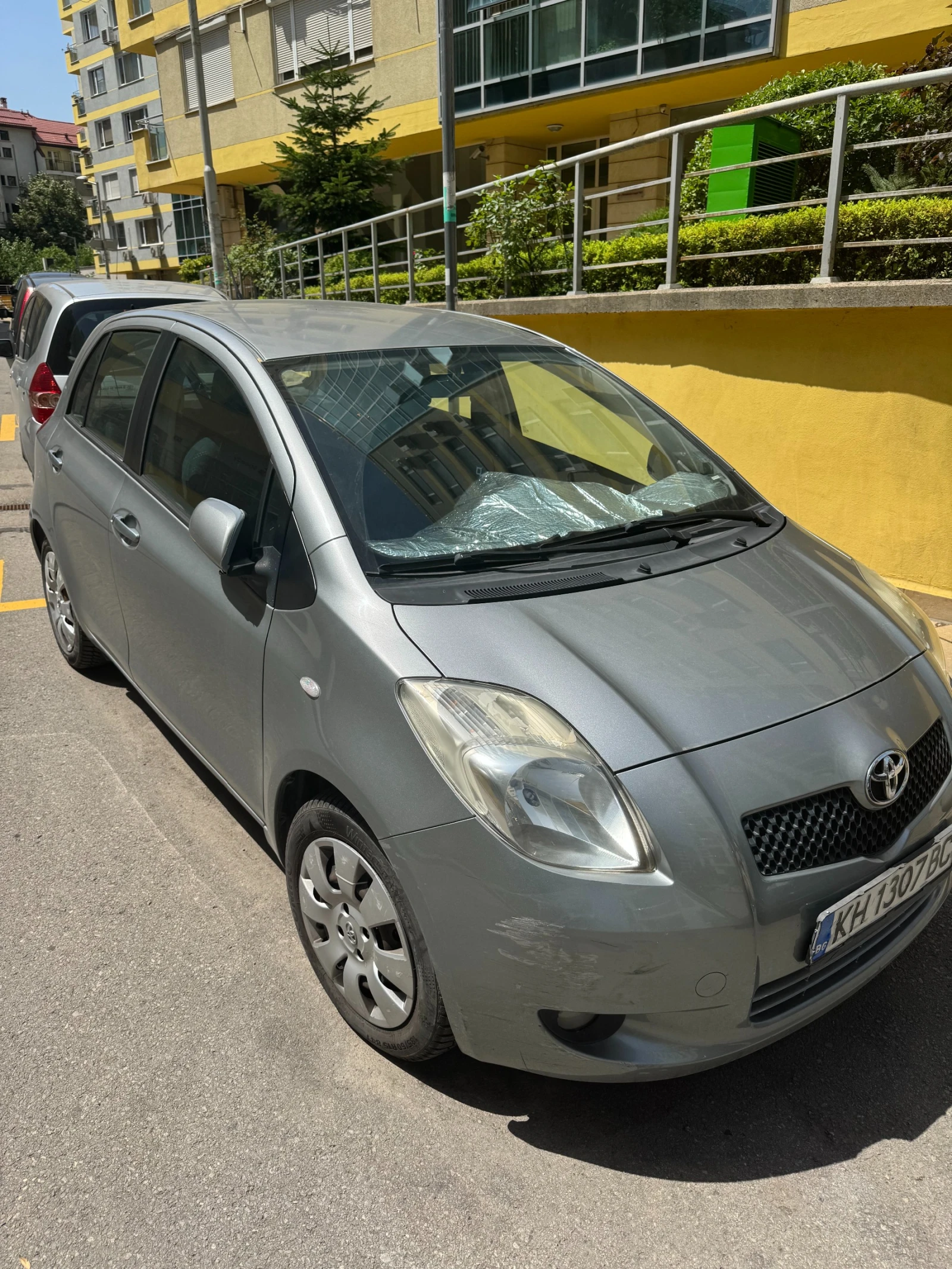 Toyota Yaris 1.3 Бензин - изображение 3
