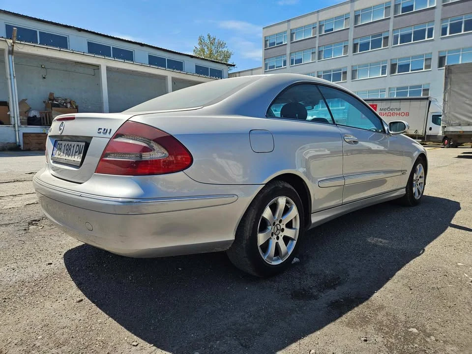 Mercedes-Benz CLK 270CDI - изображение 6