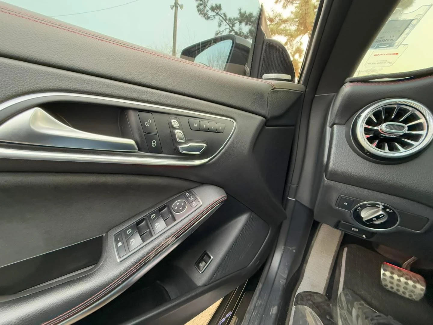 Mercedes-Benz CLA 45 AMG  Editions 1 - изображение 8