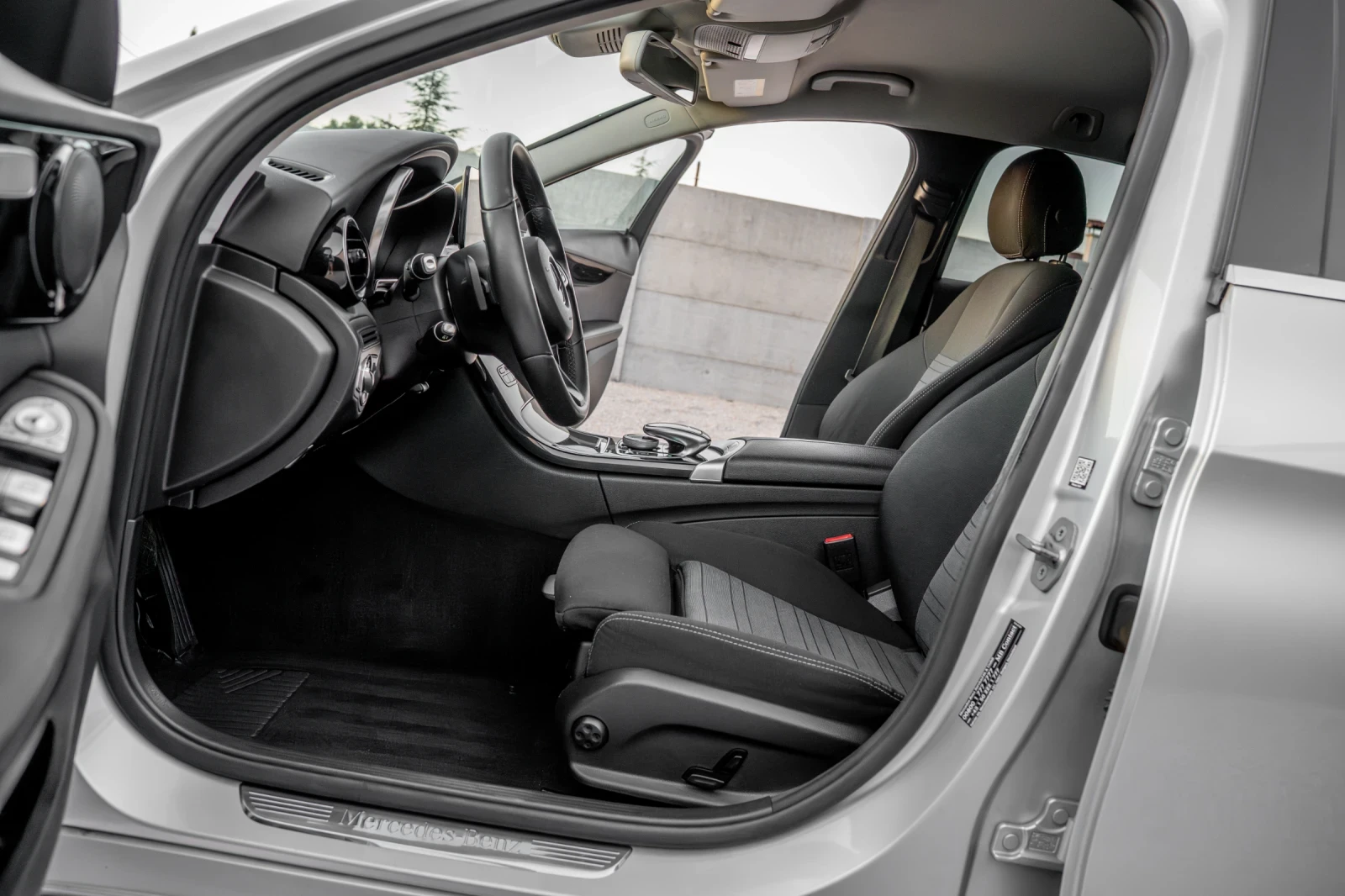 Mercedes-Benz C 220 9G / 4 MATIK / DISTRONIC / LED  - изображение 10