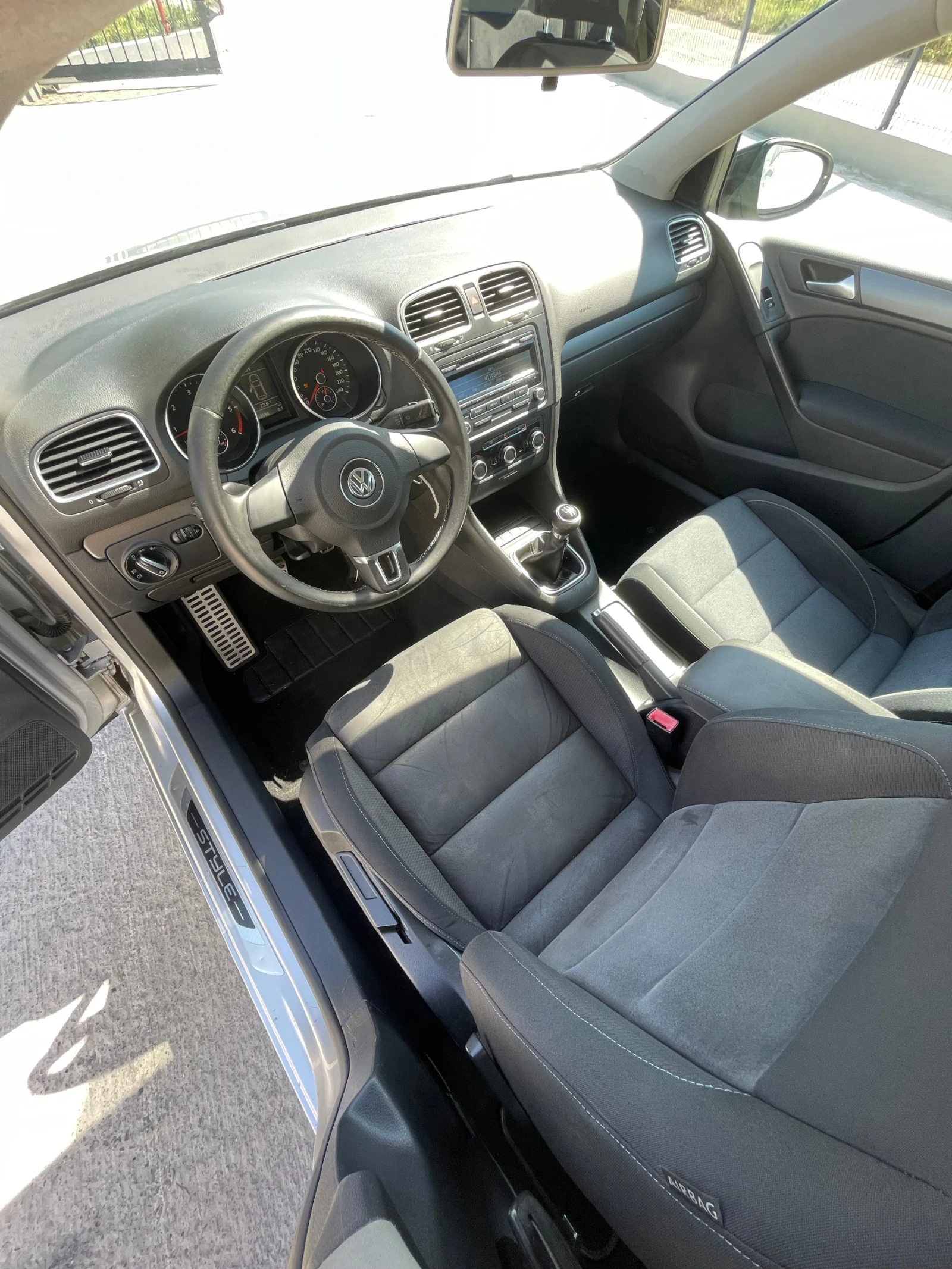 VW Golf 1.6TDI-90к.с. - изображение 9