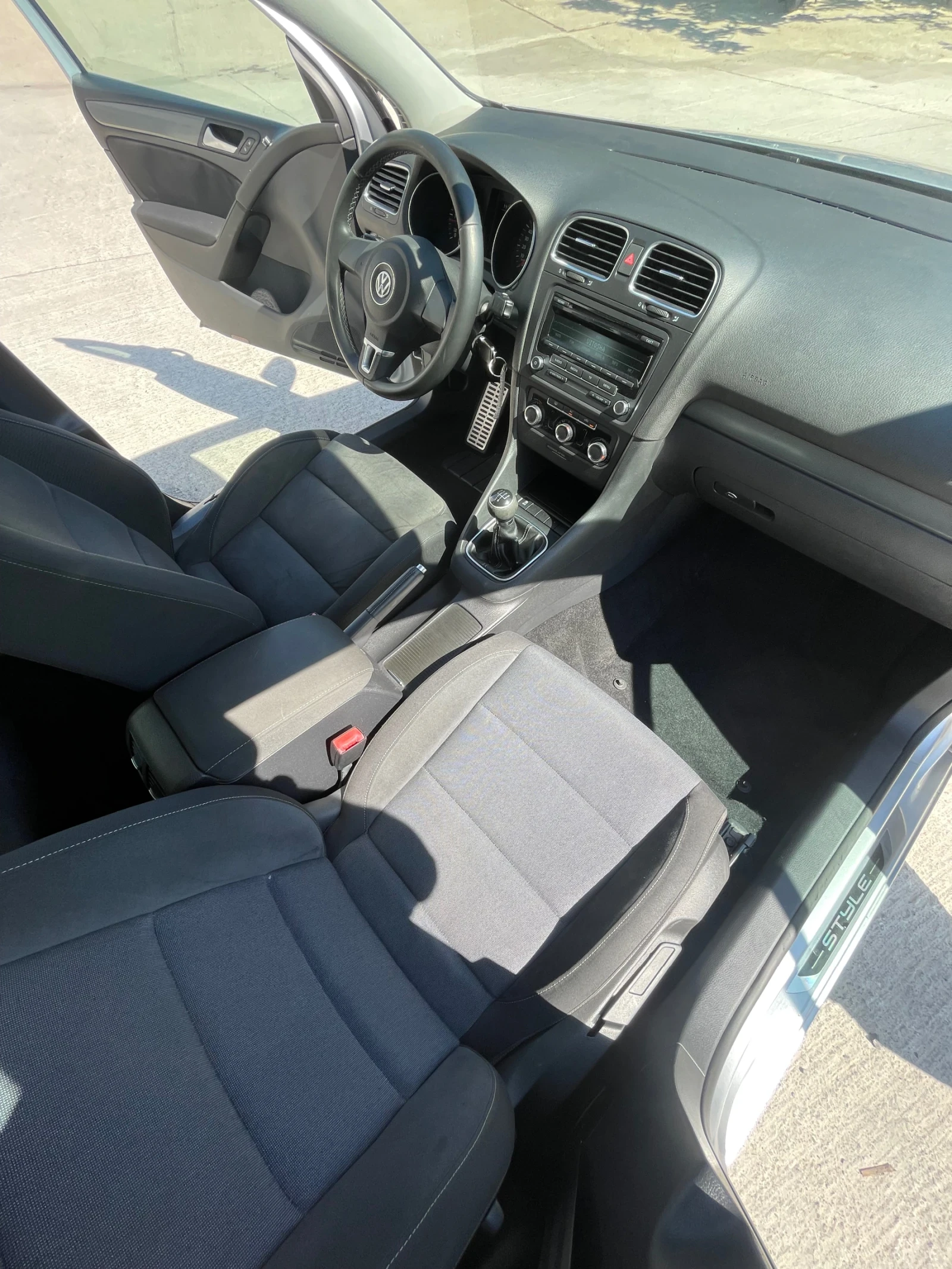 VW Golf 1.6TDI-90к.с. - изображение 10