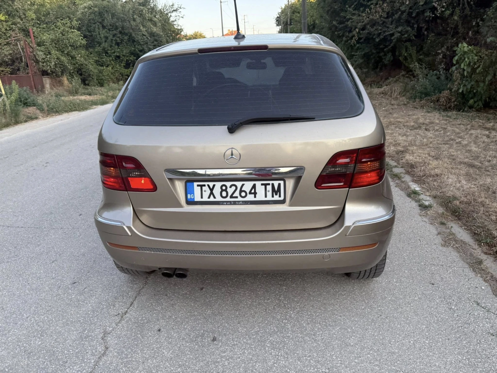 Mercedes-Benz B 200 turbo 193hp / автоматик / gold - изображение 9