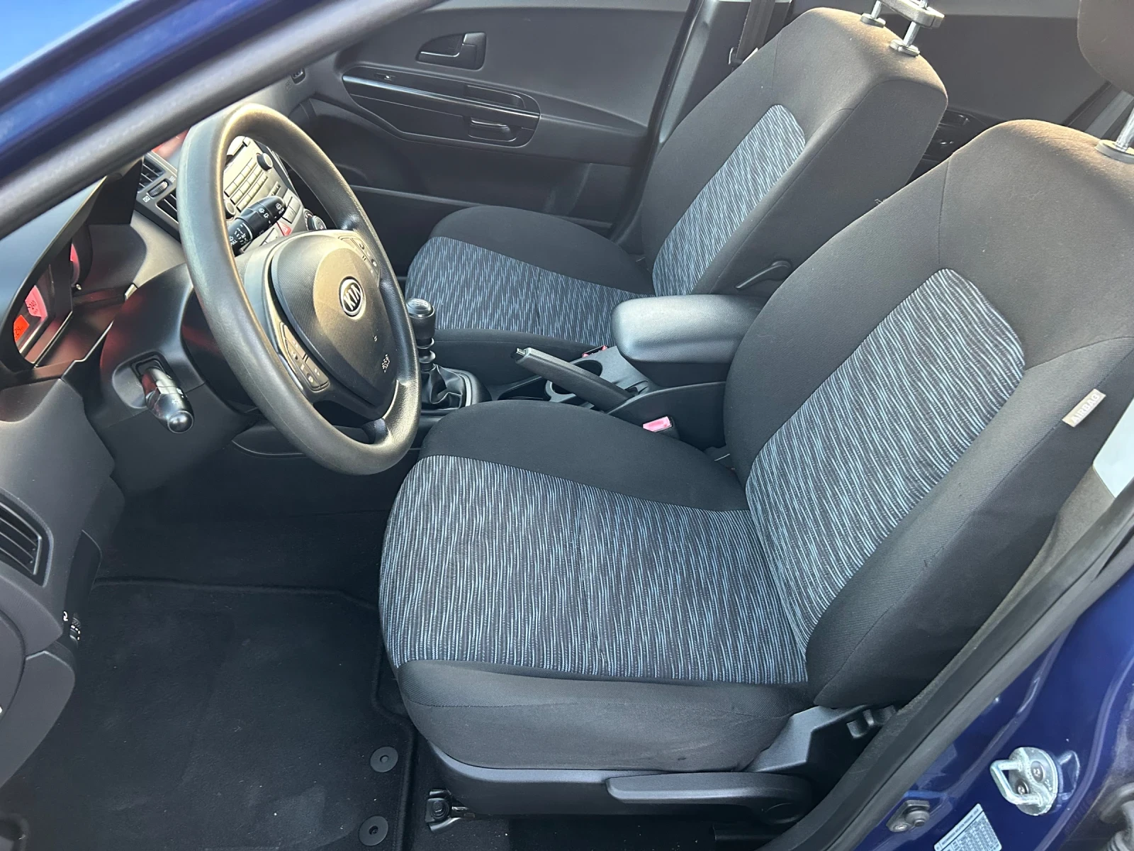 Kia Ceed 1.6i - изображение 9