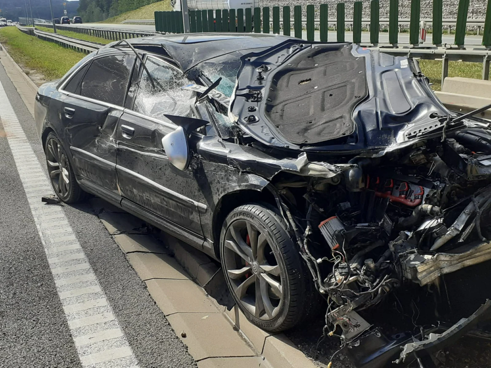 Audi S8 5.2 450hp - изображение 3