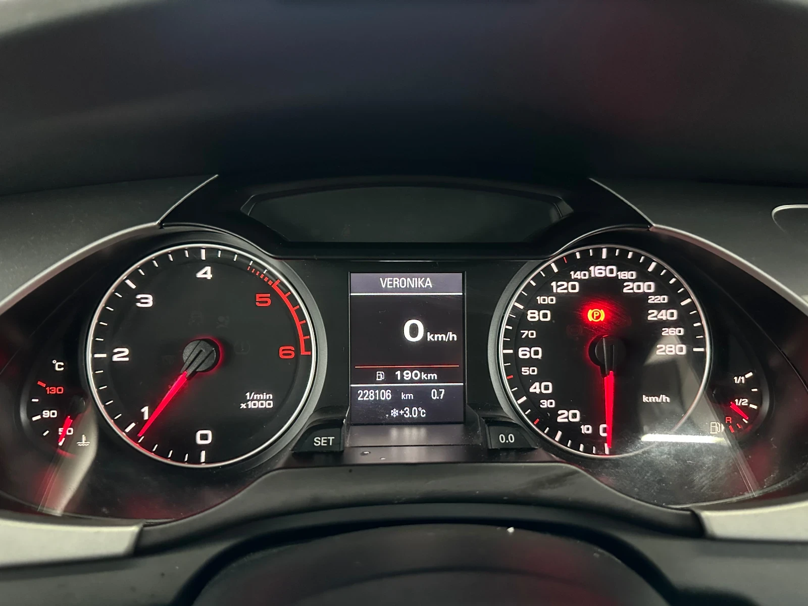 Audi A4 QUATTRO - изображение 6