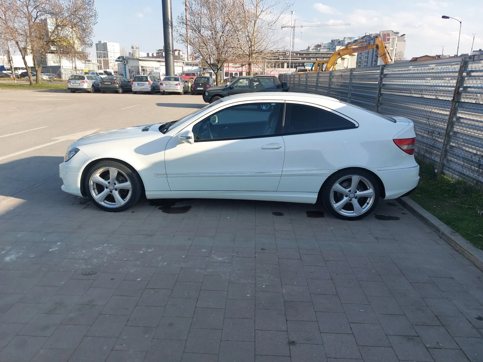 Mercedes-Benz CLC 180, снимка 3 - Автомобили и джипове - 53746699