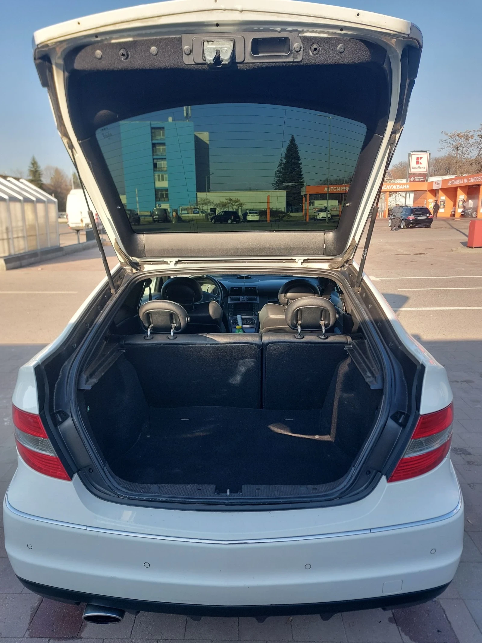 Mercedes-Benz CLC 180, снимка 11 - Автомобили и джипове - 53746699