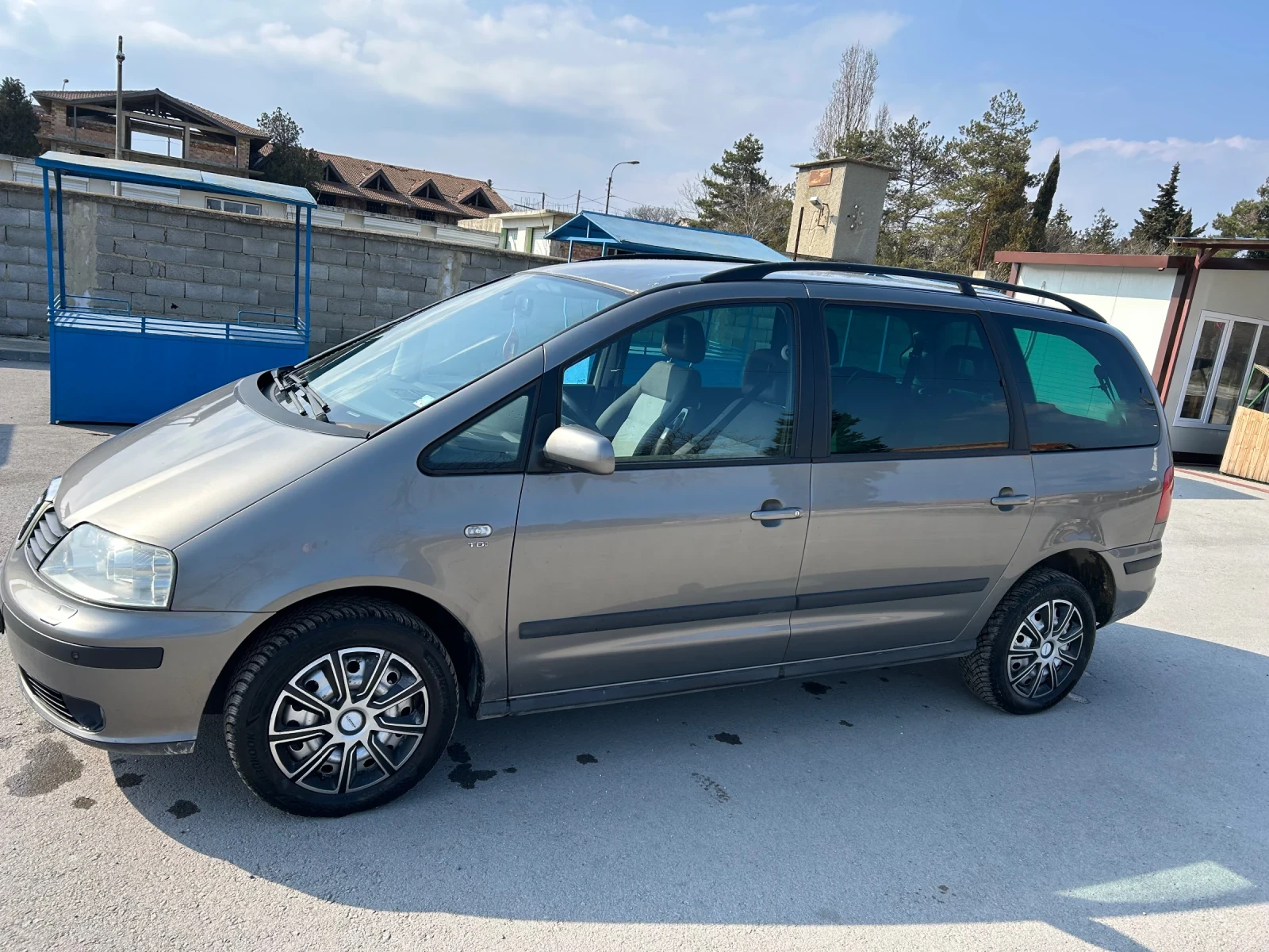 Seat Alhambra 1.9, снимка 4 - Автомобили и джипове - 53861626