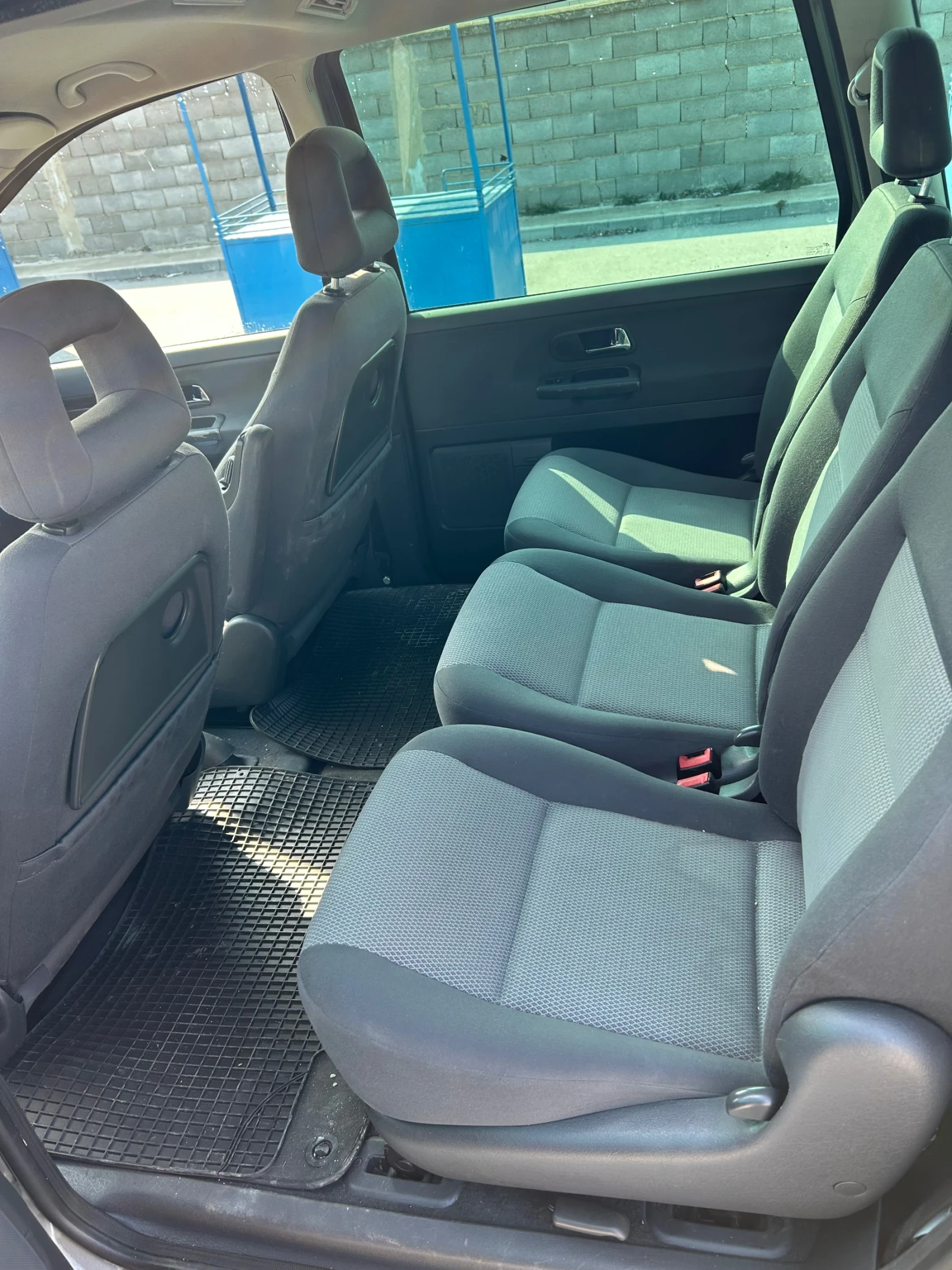 Seat Alhambra 1.9, снимка 5 - Автомобили и джипове - 53861626