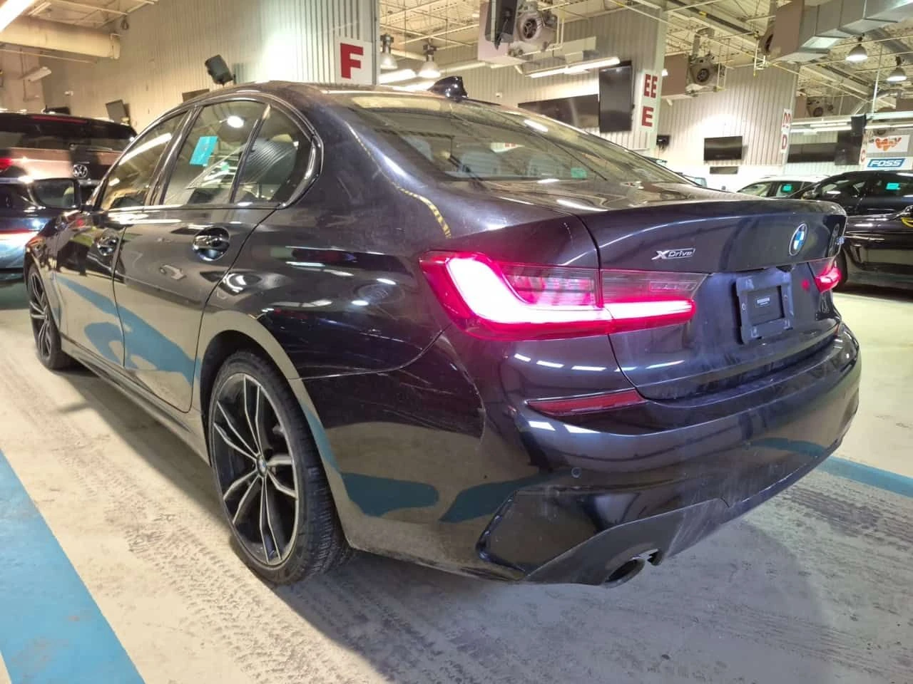 BMW 330 * 330E XDRIVE* M PACK* ДВА КЛЮЧА* ПОДГРЕВ* , снимка 5 - Автомобили и джипове - 53996784