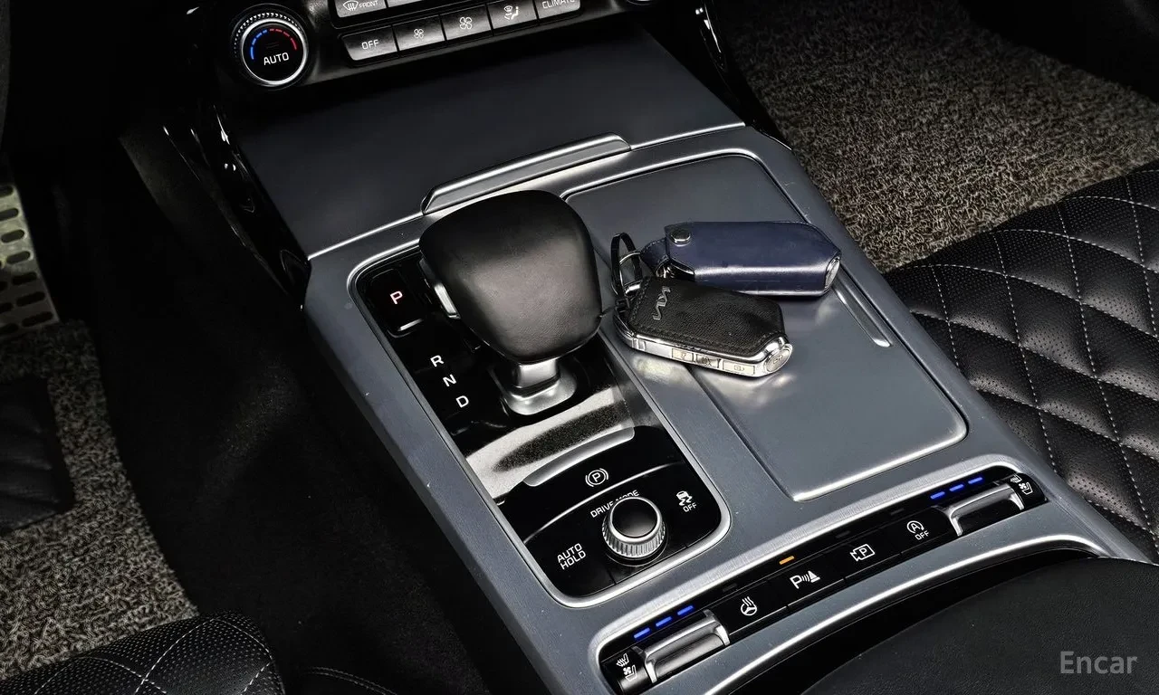 Kia Stinger GT AWD* HEAD-UP* ПОДГРЕВ* ОБДУХВАНЕ* 360 КАМЕРИ, снимка 13 - Автомобили и джипове - 54354897