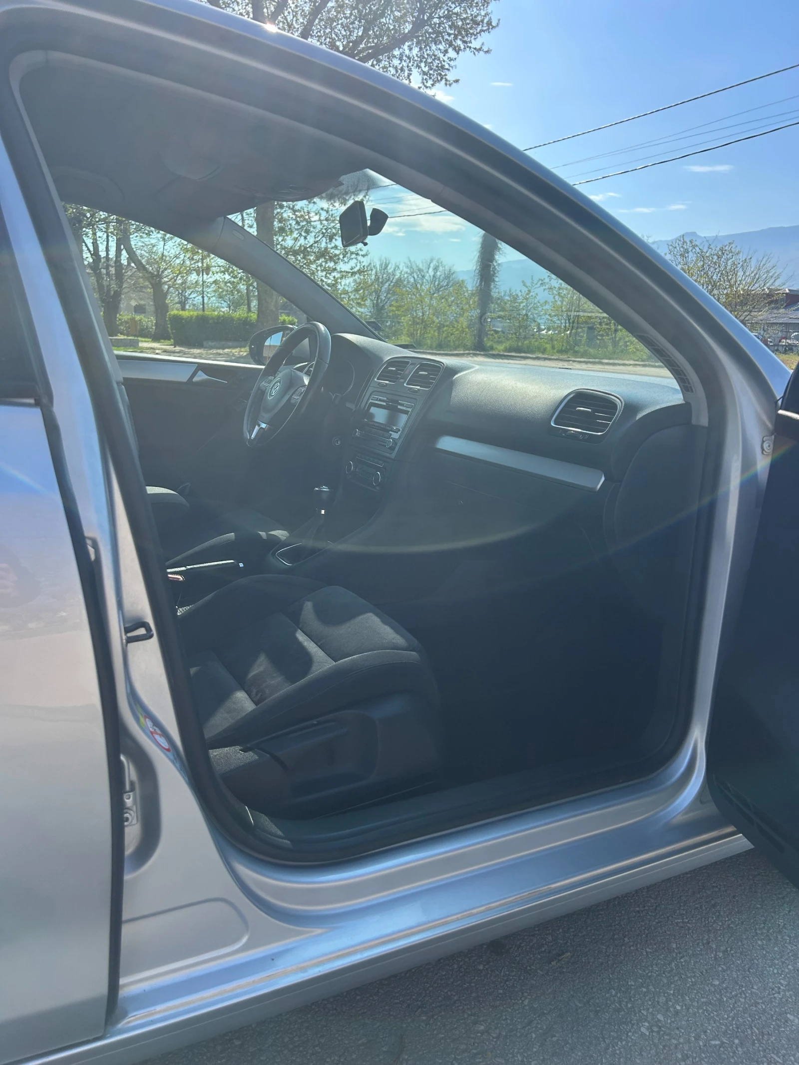 VW Golf 1.6 BIFUEL HIGHLINE, снимка 5 - Автомобили и джипове - 54383433
