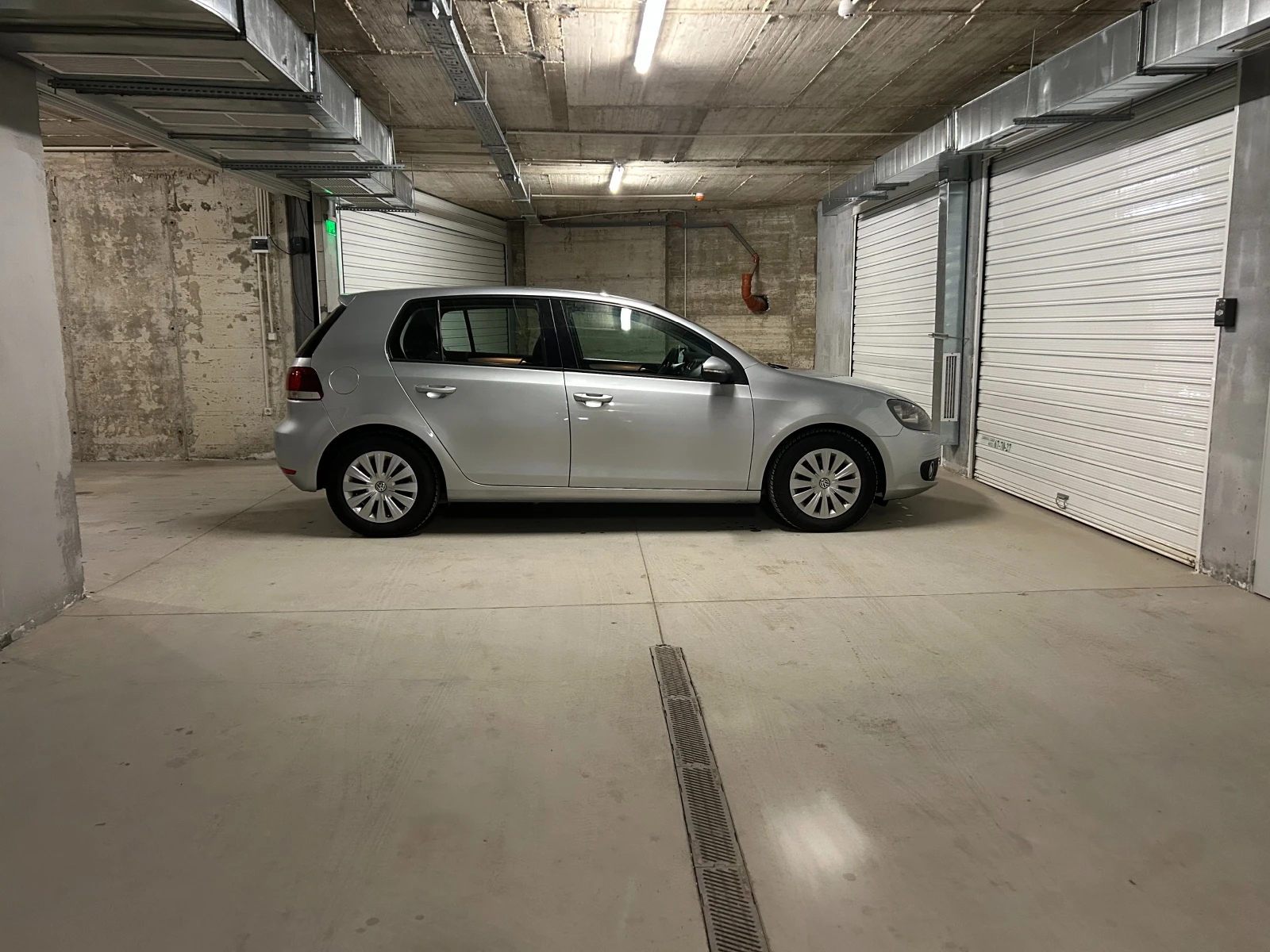 VW Golf 1.6 BIFUEL HIGHLINE, снимка 11 - Автомобили и джипове - 54383433