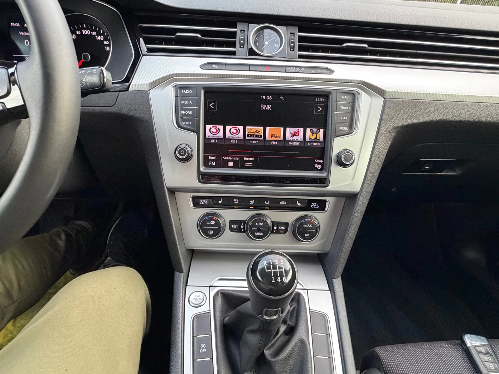 VW Passat 2.0TDI* NAVI* 203500KM* EVRO6* , снимка 11 - Автомобили и джипове - 54441698