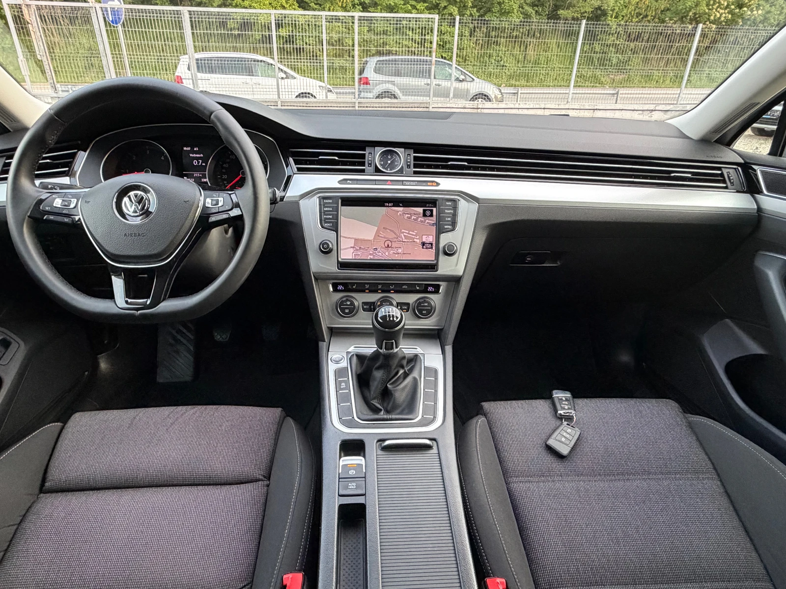 VW Passat 2.0TDI* NAVI* 203500KM* EVRO6* , снимка 9 - Автомобили и джипове - 54441698