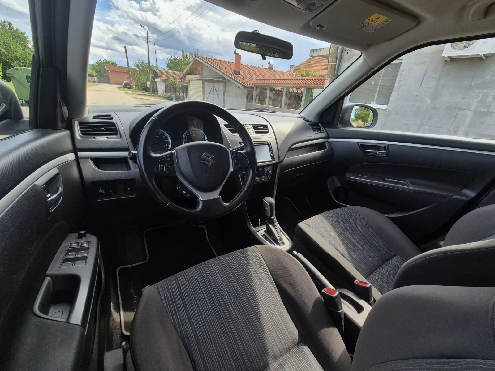 Suzuki Swift 1.2i АВТОМАТ FACE , снимка 14 - Автомобили и джипове - 54567625