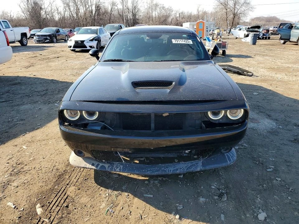 Dodge Challenger, снимка 5 - Автомобили и джипове - 54706111