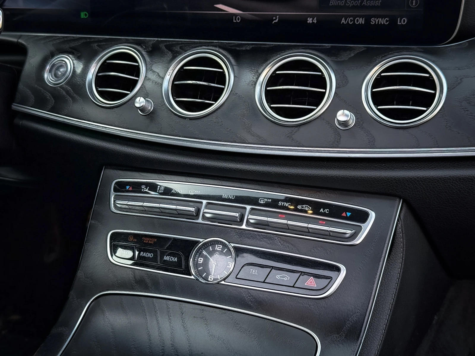 Mercedes-Benz E 220 AMG* BURM* DISTR* PANO* FULL* ������ | Mobile.bg � ����������� 14