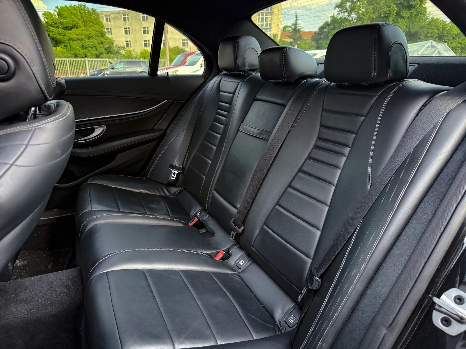 Mercedes-Benz E 220 AMG* BURM* DISTR* PANO* FULL* ������ | Mobile.bg � ����������� 13