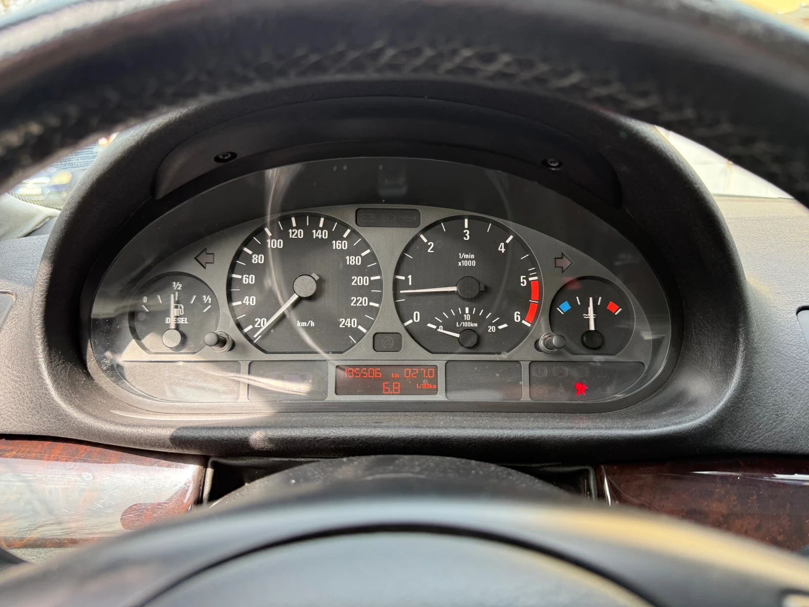 BMW 330, снимка 3 - Автомобили и джипове - 54974293