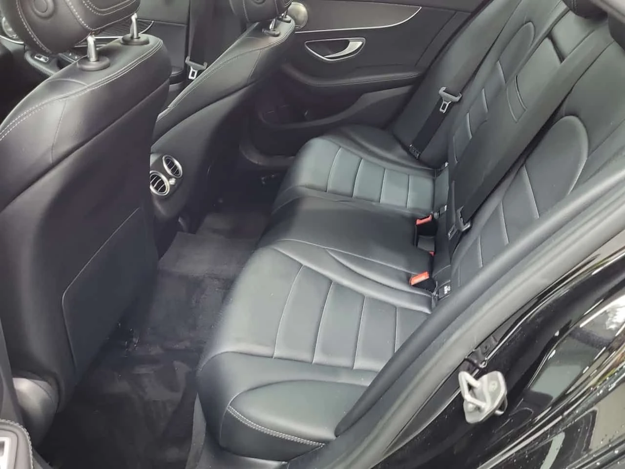 Mercedes-Benz C 300 * CARFAX * Без инциденти * 55k km! * , снимка 10 - Автомобили и джипове - 55103901
