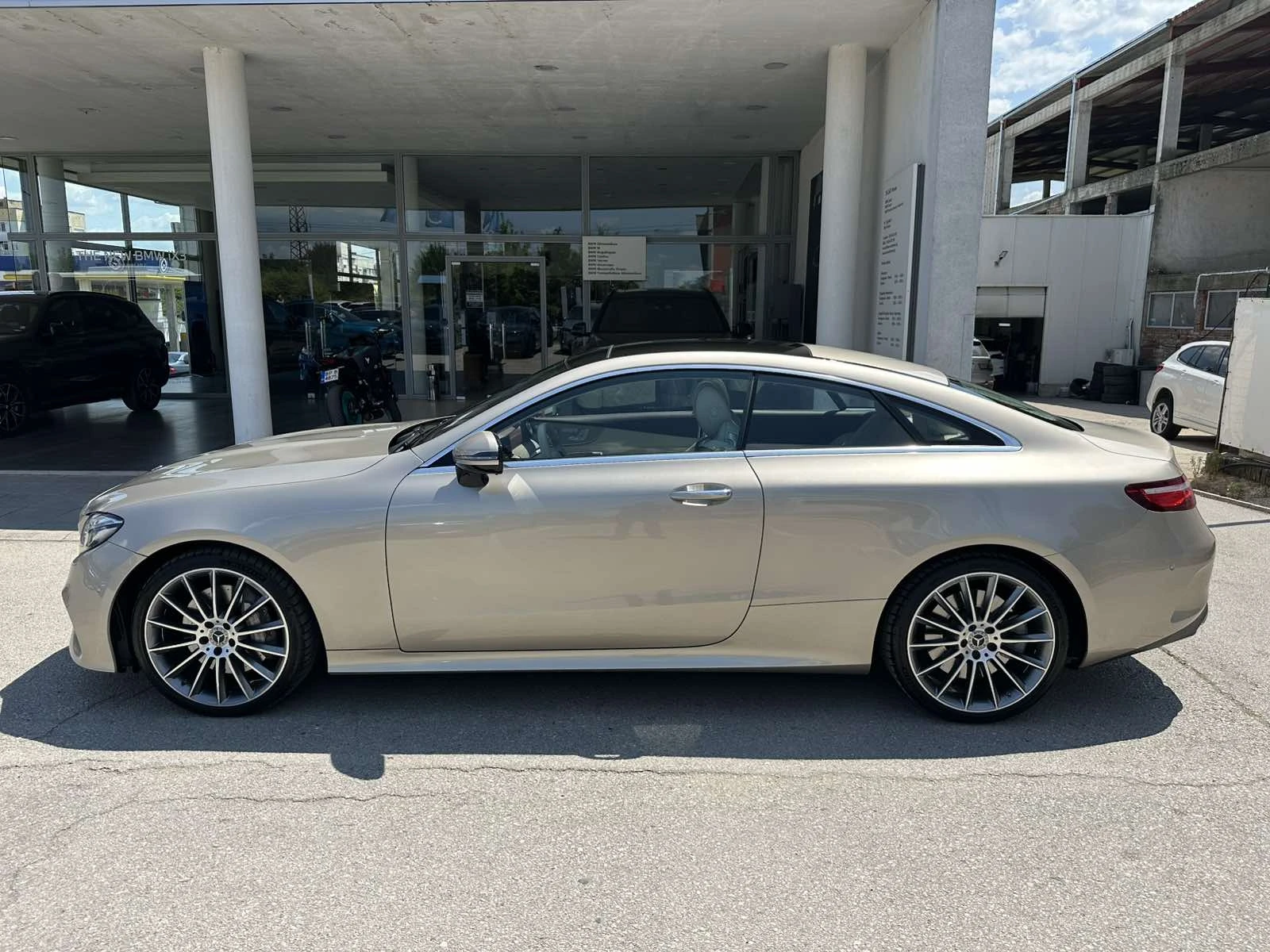 Mercedes-Benz E 400 Coupe, 4Matic, снимка 3 - Автомобили и джипове - 55187543