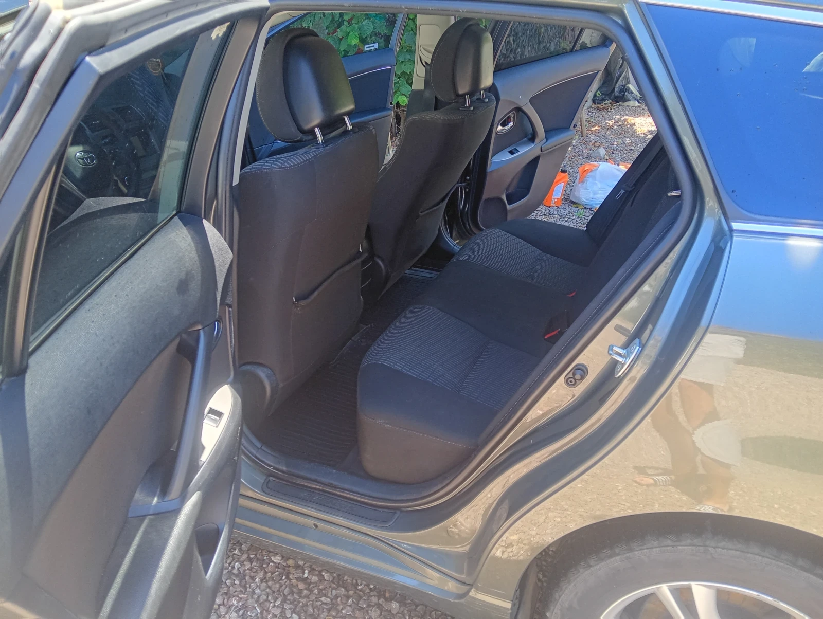 Toyota Avensis, снимка 4 - Автомобили и джипове - 55332540