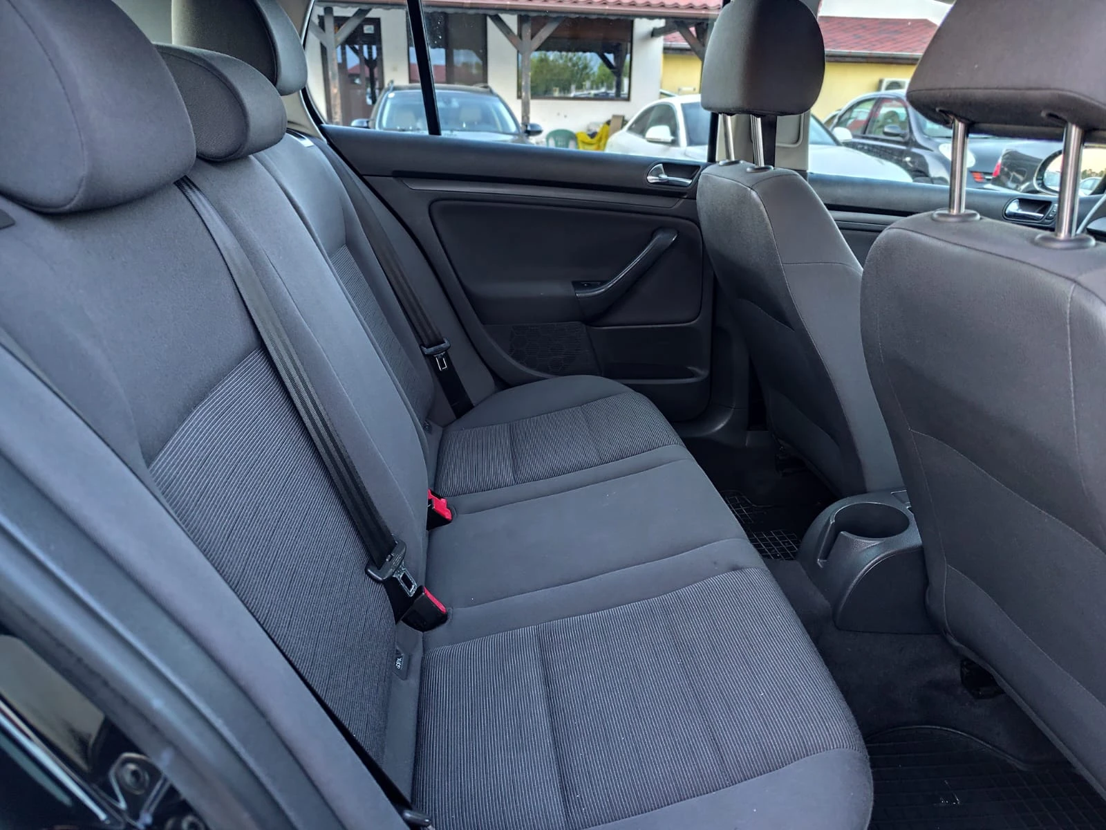 VW Golf 1.9 дизел 90 кс., снимка 12 - Автомобили и джипове - 55595085