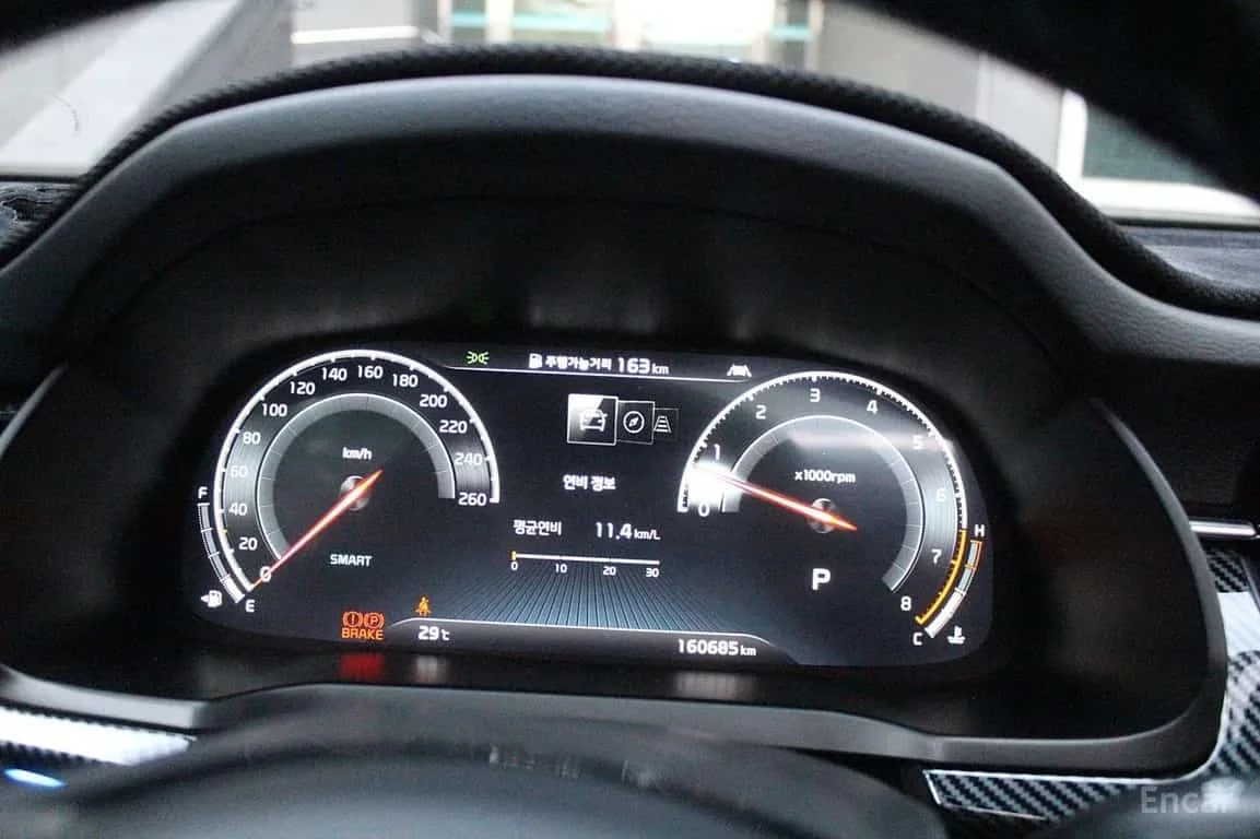 Kia K7 3.0 GDI Signature| Akrapovic| Carbon Interior| , снимка 8 - Автомобили и джипове - 56217010