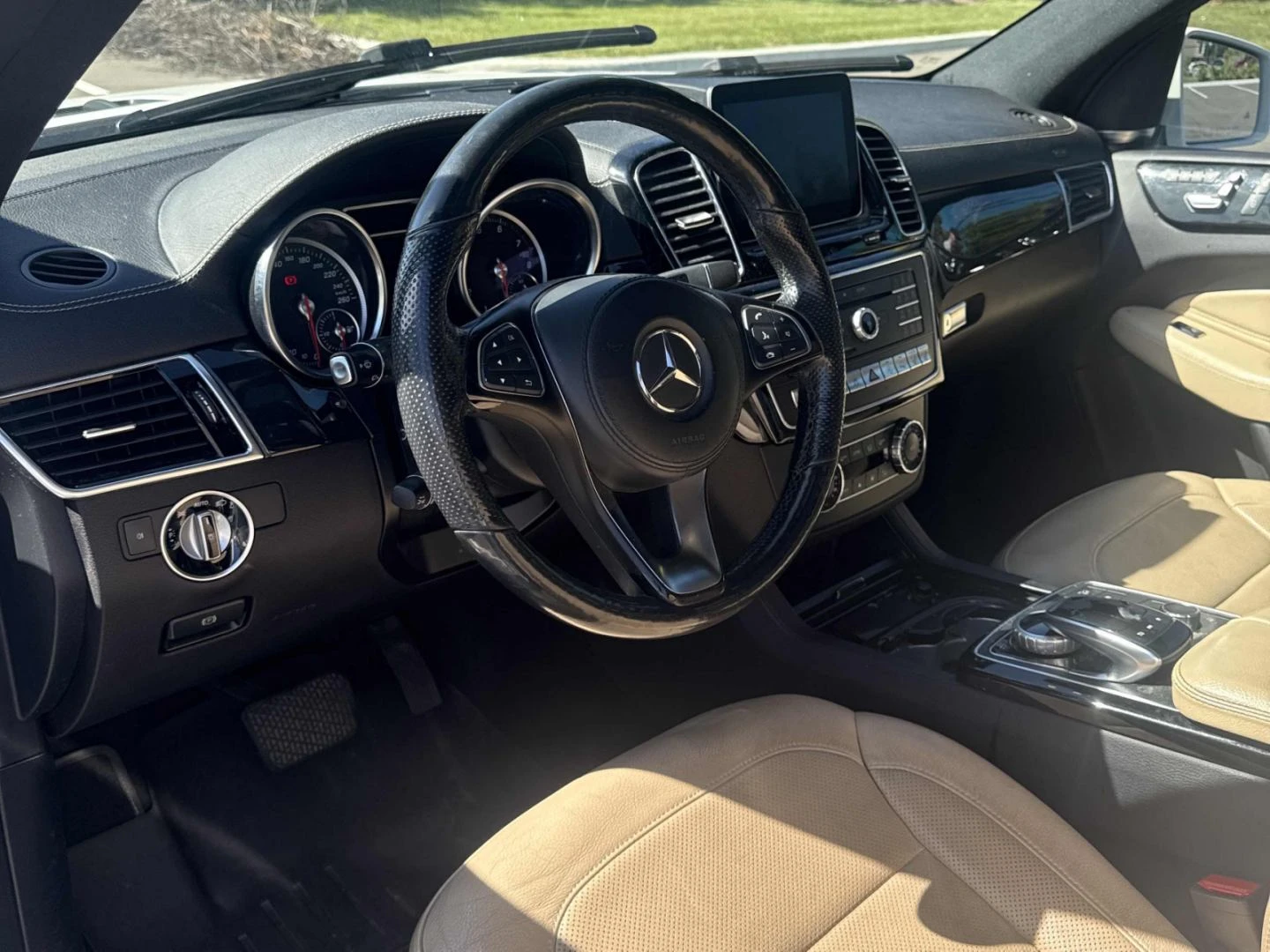 Mercedes-Benz GLS 450 AMG-pack* Distr* 360* Harman/Kardon* Въздух* Обдух, снимка 6 - Автомобили и джипове - 56248945