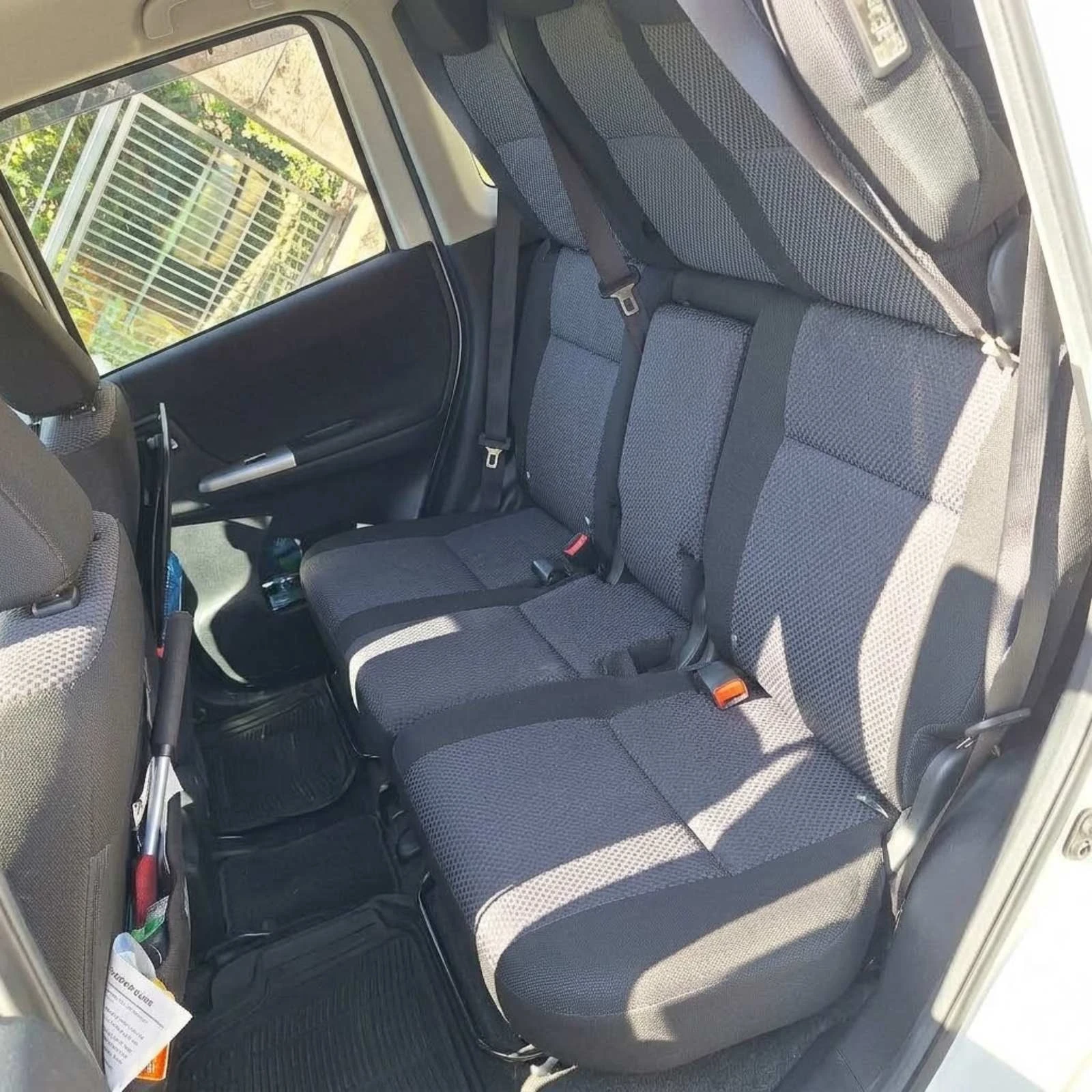 Toyota Corolla verso 1, 6, снимка 11 - Автомобили и джипове - 56346905