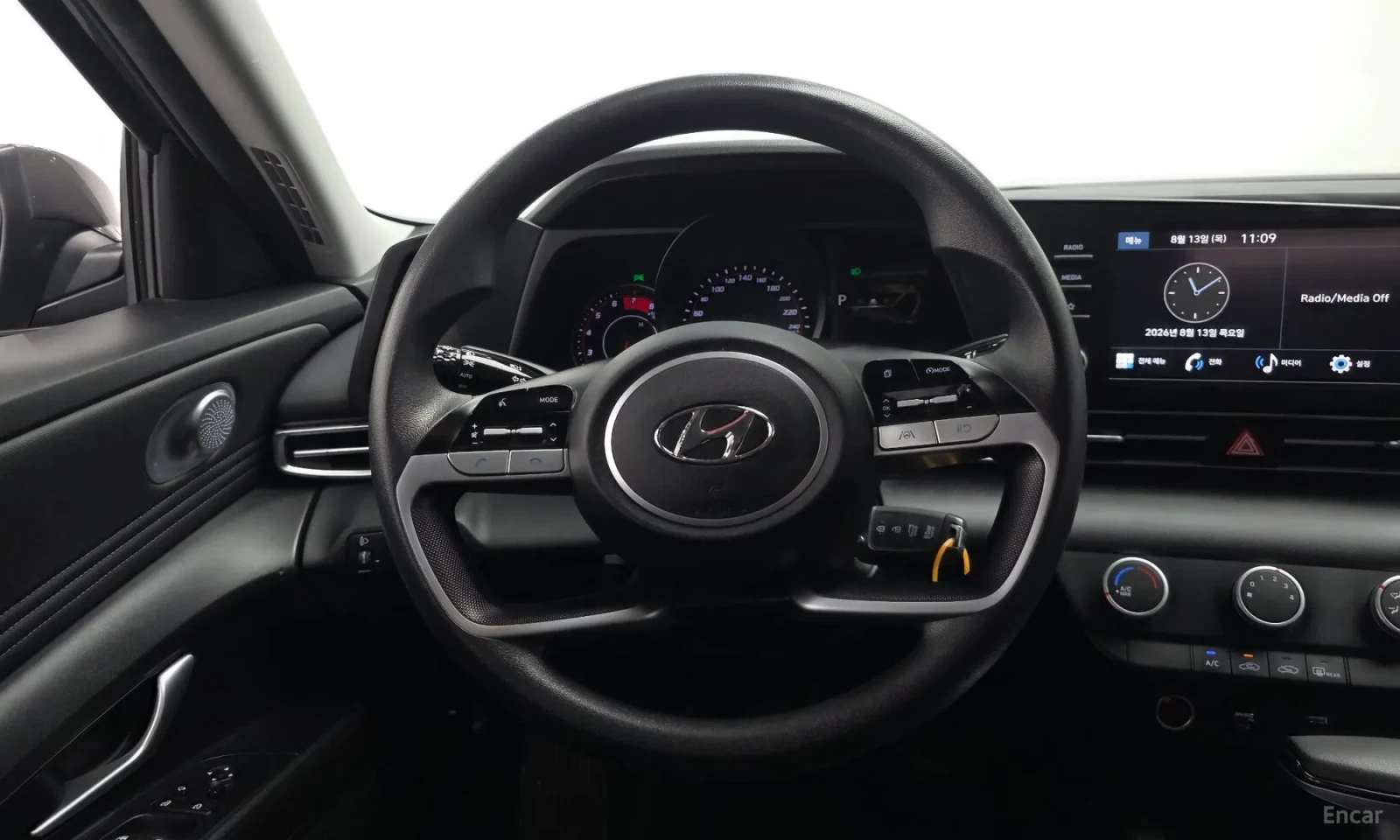 Hyundai Elantra 1.6 ���� �� ���\��� ���� �� 2023 ������ | Mobile.bg � ����������� 13