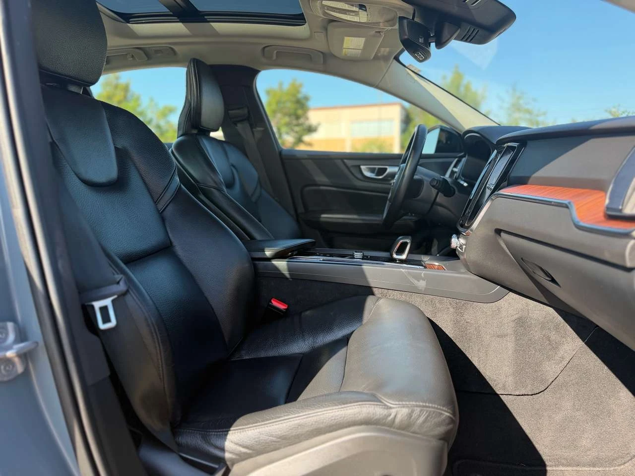 Volvo S60 B5 AWD Plus Dark Theme, снимка 10 - Автомобили и джипове - 56528376