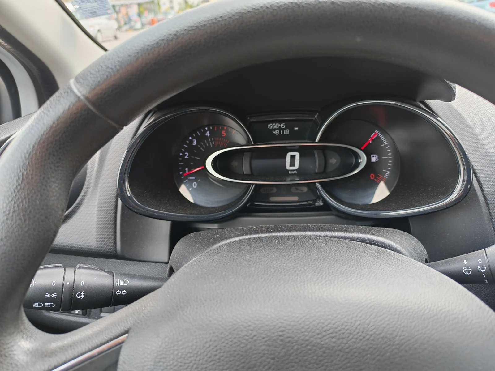 Renault Clio, снимка 4 - Автомобили и джипове - 56643050