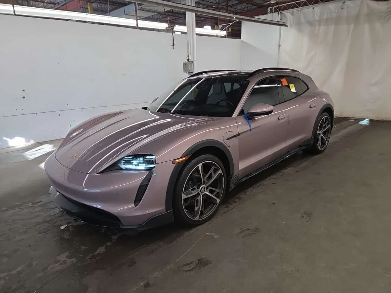 Porsche Taycan * 4 * CARFAX * БЕЗ ПЪРВОНАЧАЛНА ВНОСКА