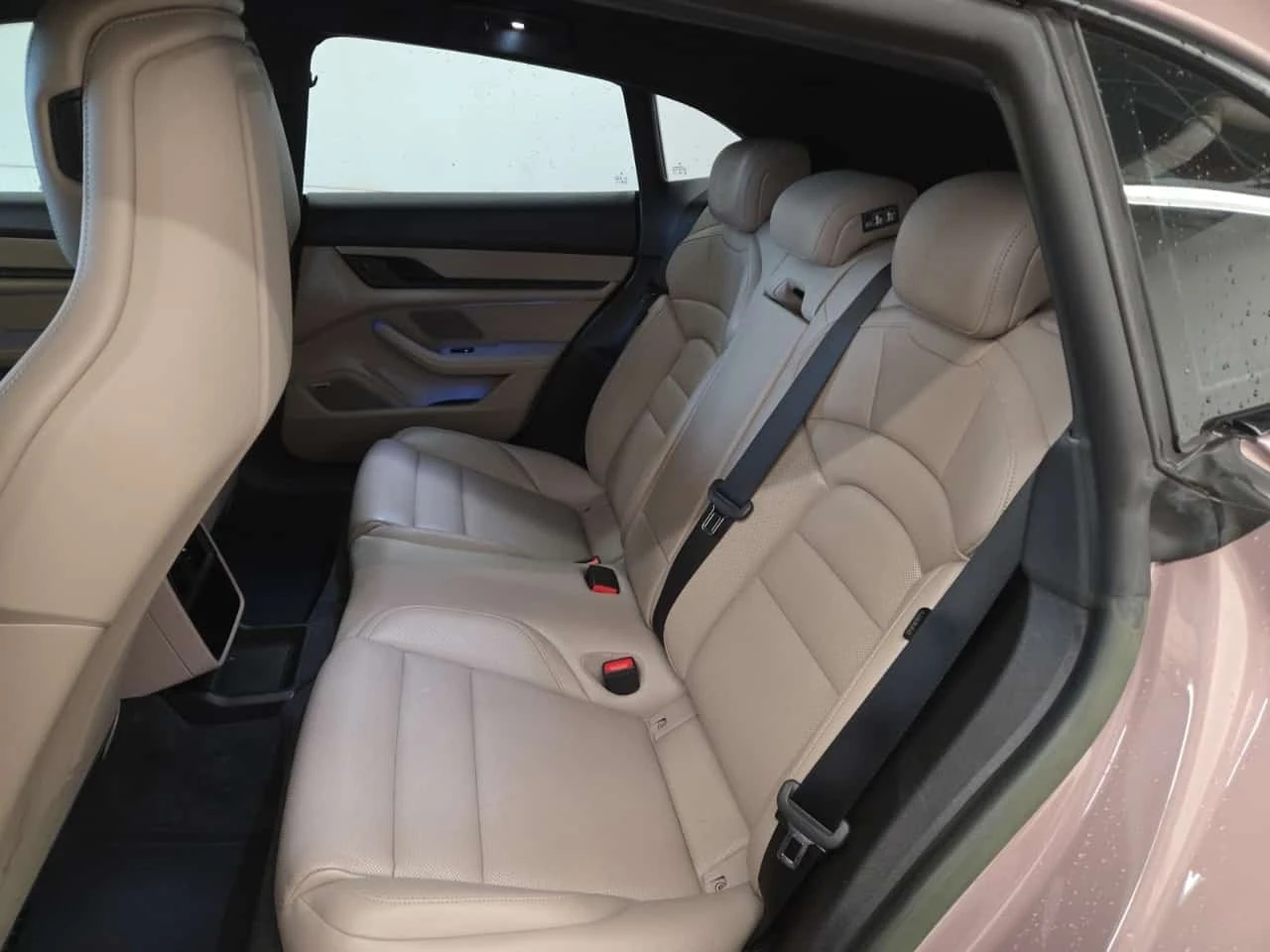 Porsche Taycan * 4 * CARFAX * ��� ������������ ������ | Mobile.bg � ����������� 12