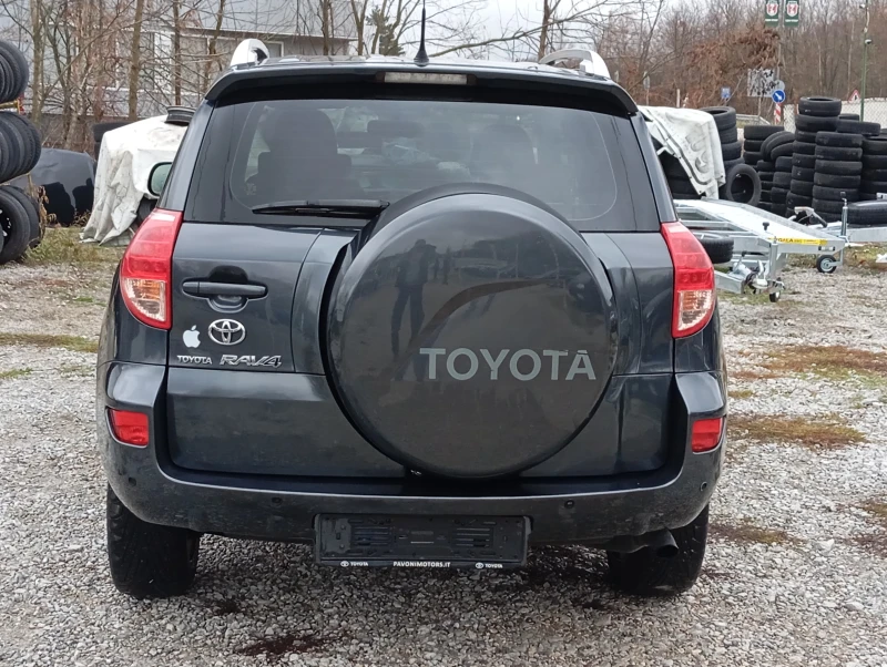 Toyota Rav4 2.2-D4D-136kc-4X4-КЛИЮАТРОНИК, снимка 8 - Автомобили и джипове - 48308215