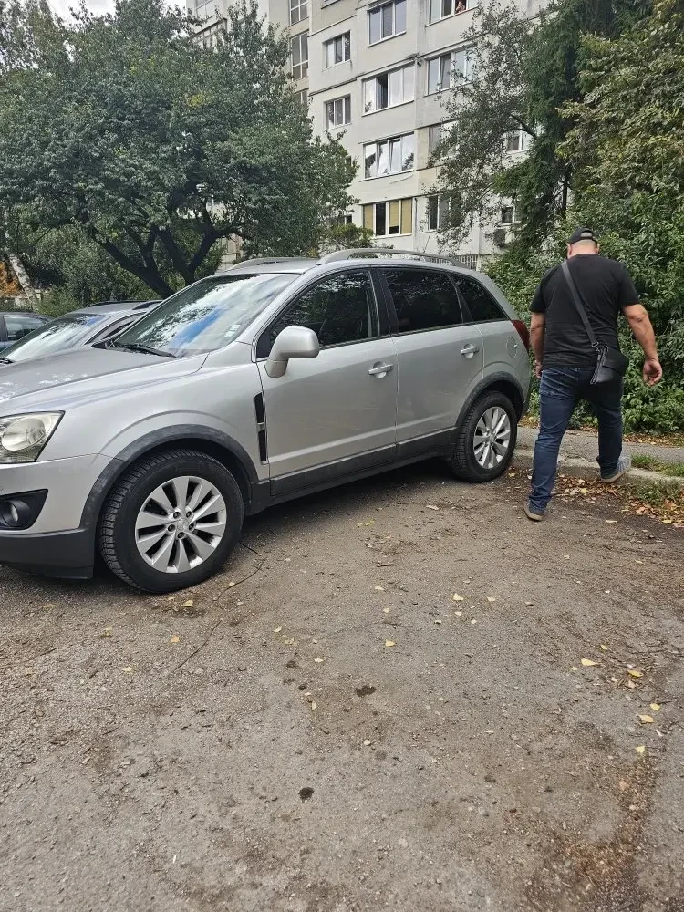 Opel Antara, снимка 2 - Автомобили и джипове - 53909951