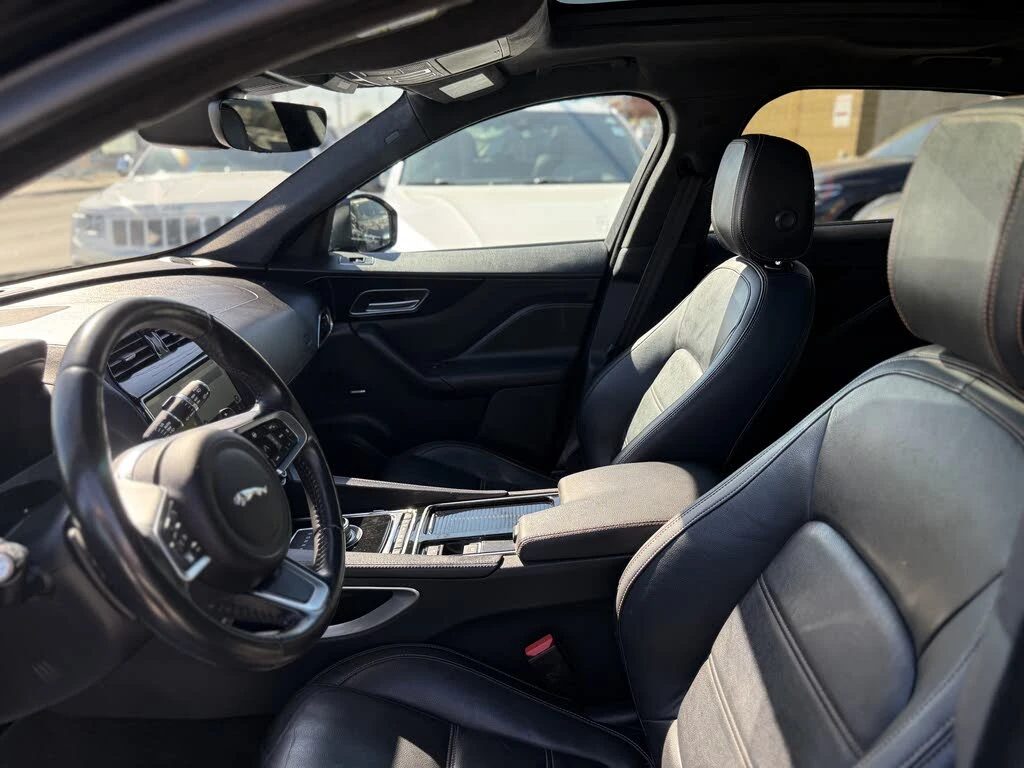 Jaguar F-PACE PRESTIGE * AWD * CARPLAY * PANO * ПОДГРЕВ  - изображение 8