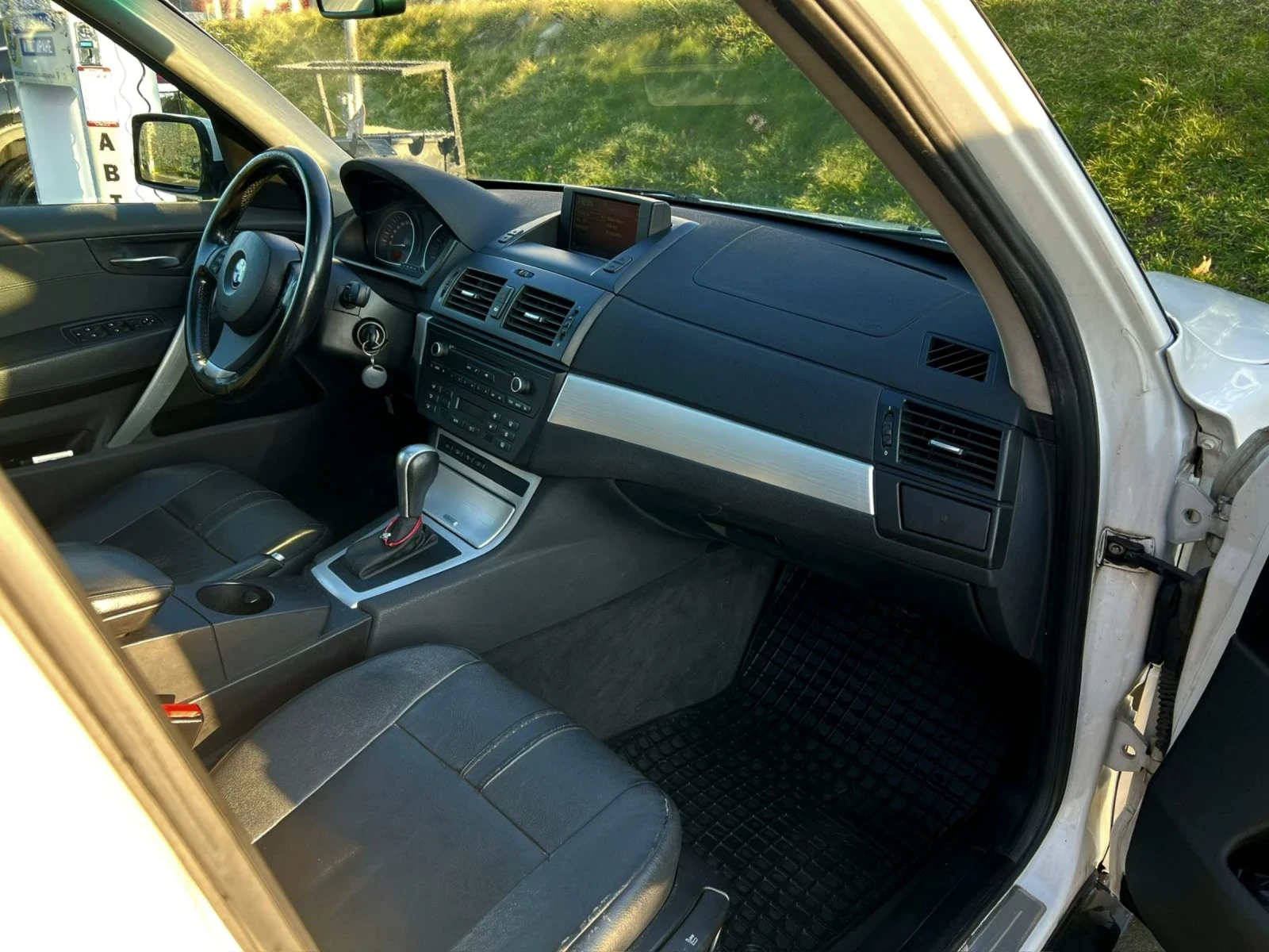 BMW X3 XDrive 2.0 | СМЕНЕНА ВЕРИГА | НАВИГАЦИЯ | ПАНОРАМА, снимка 12 - Автомобили и джипове - 53708029